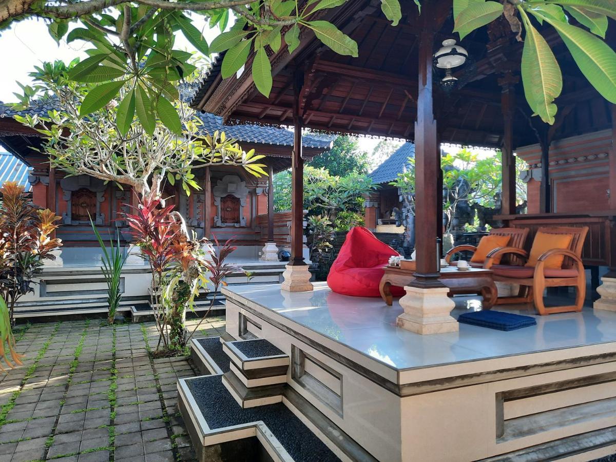 Hotel Sahadewa House Ubud Exterior foto