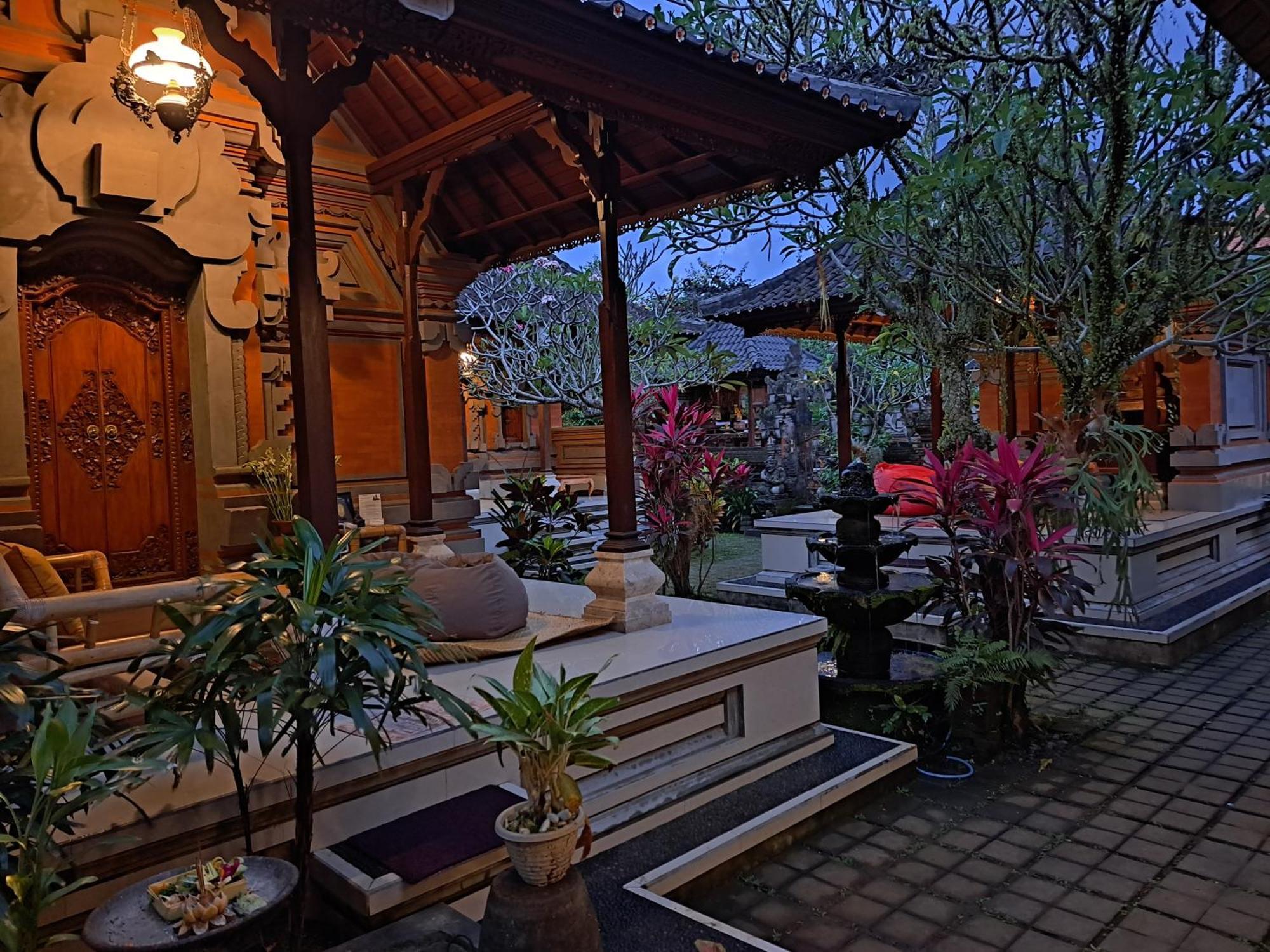 Hotel Sahadewa House Ubud Exterior foto